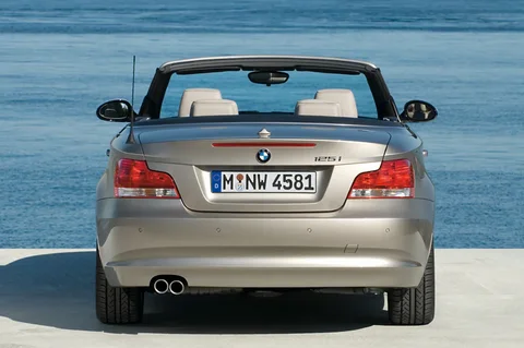 BMW 1er 120i Cabrio 2008 view 6
