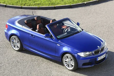 BMW 1er 120i Cabrio 2008 view 9