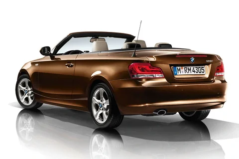 BMW 1er 120i Cabrio 2011 view 3