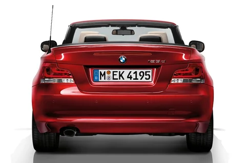 BMW 1er 120i Cabrio 2011 view 4