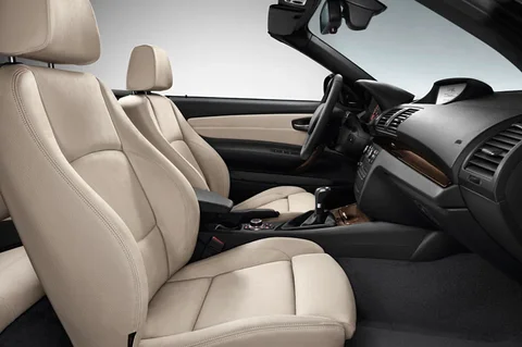 BMW 1er 120i Cabrio 2011 view 7