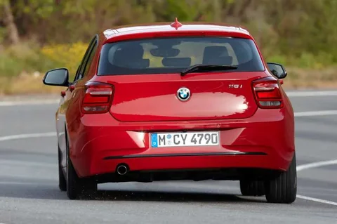 BMW Seria 1 118i 2011 view 8