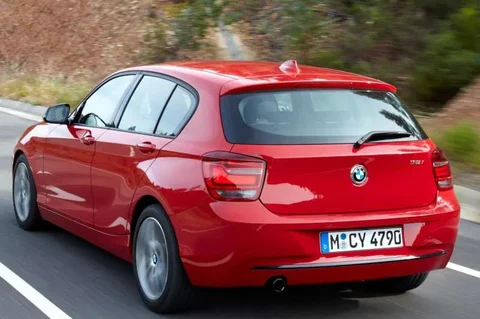 BMW Seria 1 118i 2011 view 9