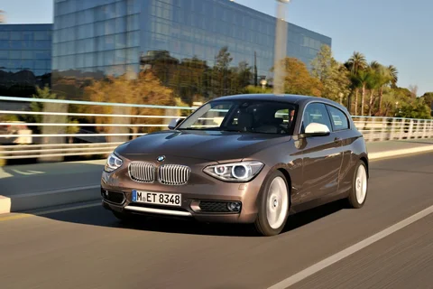 BMW 1-Series 114d High Executive 2013 view 12