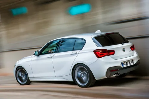 BMW 1-Series 118i EfficientDynamics 2015 view 1