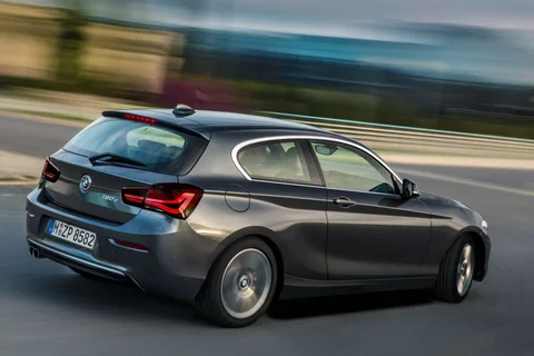 BMW Serija 1 118i EfficientDynamics 2015 view 2