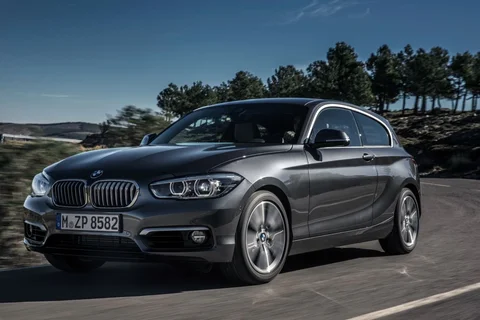BMW Serija 1 118i EfficientDynamics 2015 view 5