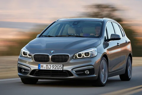 BMW Řada 2 Tourer 220d Active Tourer 2014 view 6