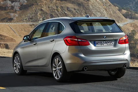 BMW Řada 2 Tourer 220d Active Tourer 2014 view 9