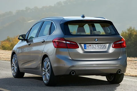 BMW Řada 2 Tourer 220d Active Tourer 2014 view 10