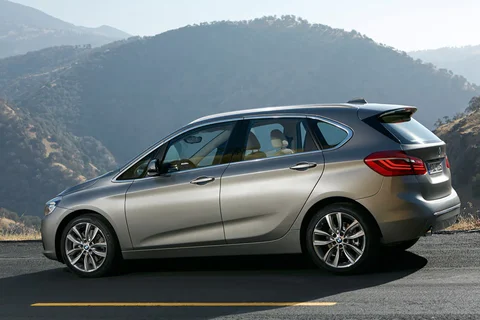 BMW Řada 2 Tourer 220d Active Tourer 2014 view 11