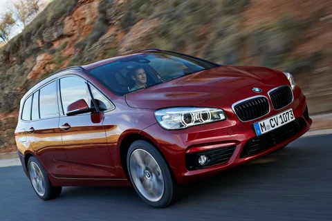 BMW 2er Tourer 214d Gran Tourer 2015 view 4