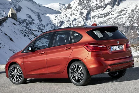 BMW 2er Tourer 220d Active Tourer 2018 view 11