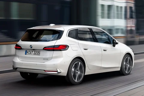 BMW 2er Tourer 218d Active Tourer 2022 view 7