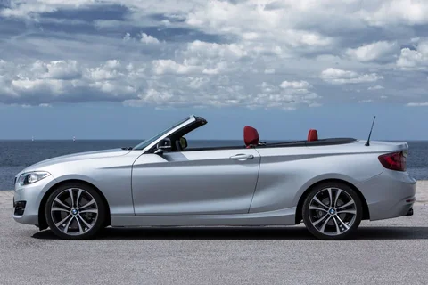 BMW Σειρά 2 218d Cabrio 2015 view 3