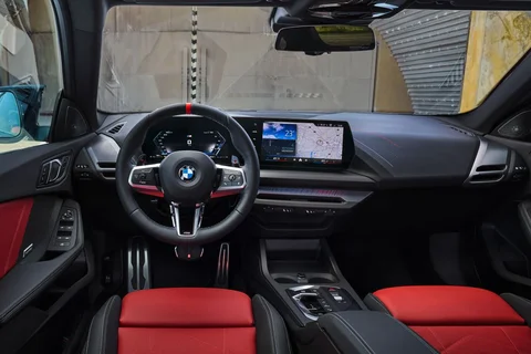 BMW 2er 218d Gran Coupé 2024 view 9