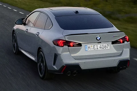 BMW 2er 218d Gran Coupé 2024 view 11