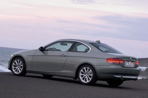 BMW 3er 330d Coupé Executive 2006 view 8