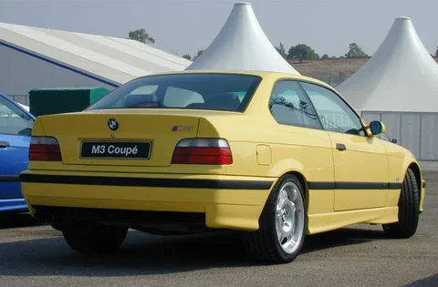 BMW Řada 3 M3 Coupé 1995 view 4