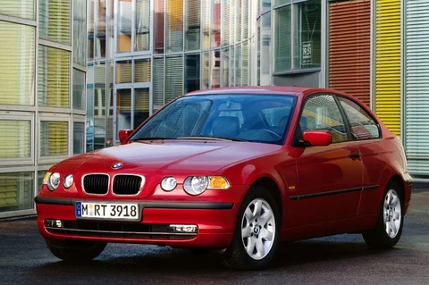 BMW Řada 3 318ti Compact 2001 view 3