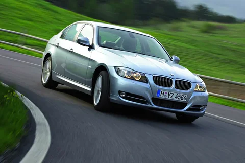 BMW 3er 320d 2010 view 4