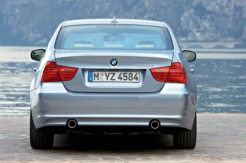 BMW 3er 320d 2010 view 6