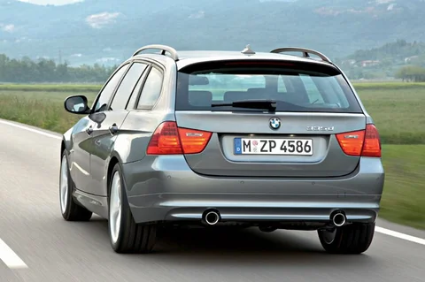 BMW 3-Series 335d Touring 2008 view 4