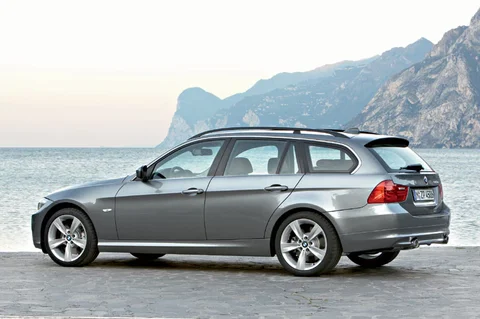 BMW 3-Series 335d Touring 2008 view 10