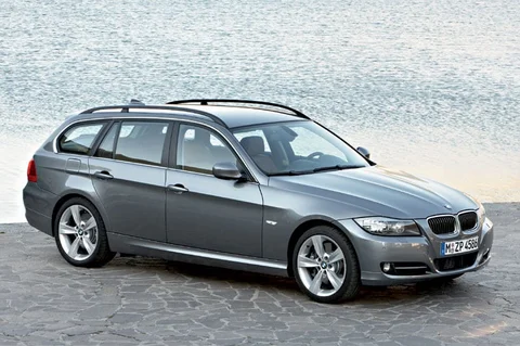 BMW 3-Series 335d Touring 2008 view 12