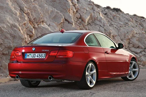 BMW 3er 325d Coupé 2010 view 9