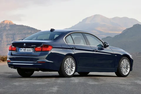 BMW 3-serie 330d 2012 view 4