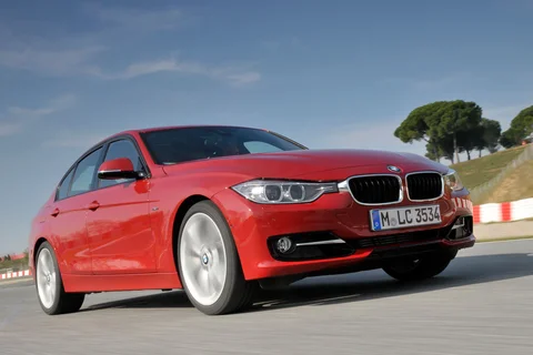 BMW 3-serie 330d 2012 view 9