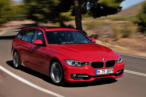 BMW 3er 330d Touring Executive 2012 view 4