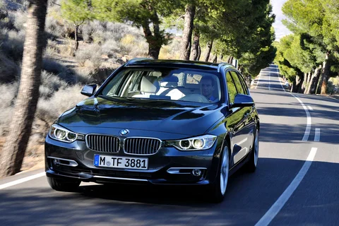 BMW 3er 330d Touring Executive 2012 view 9