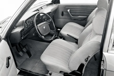 BMW 3-Series 315 1981 view 9