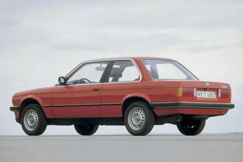 BMW 3er 320i 1983 view 5
