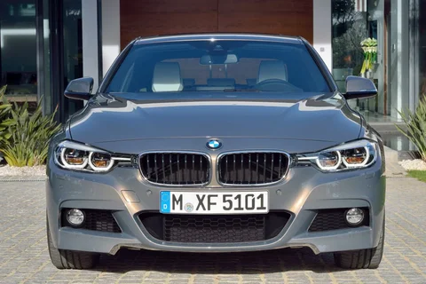 BMW Seria 3 330e iPerformance 2015 view 10