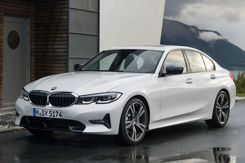 BMW 3er 320e 2021 view 3