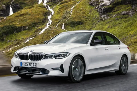 BMW 3er 320e 2021 view 6