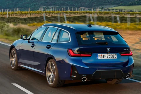 BMW 3er 318d Touring 2022 view 6