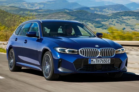 BMW 3er 318d Touring 2022 view 9