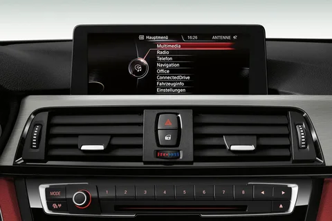 BMW 4er 420i Coupé 2016 view 2