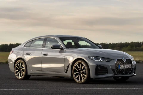 BMW 4er 420d Gran Coupé 2021 view 3