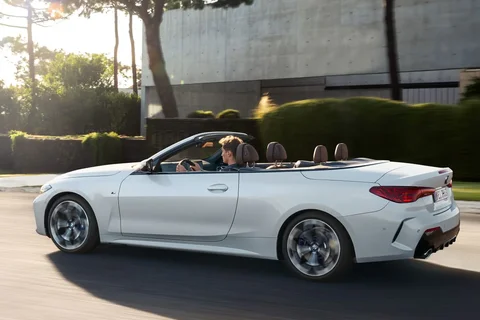 BMW 4er 430d Cabrio 2024 view 5