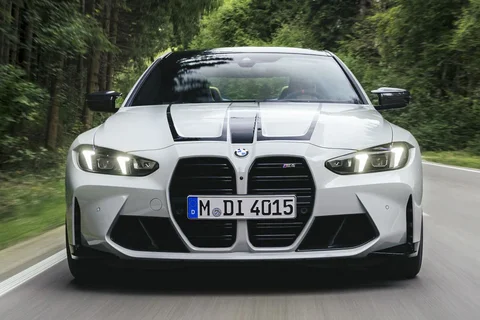 BMW 4er M4 CS Coupé 2024 view 2