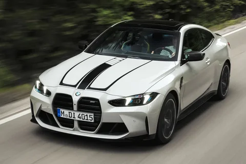 BMW 4er M4 CS Coupé 2024 view 9