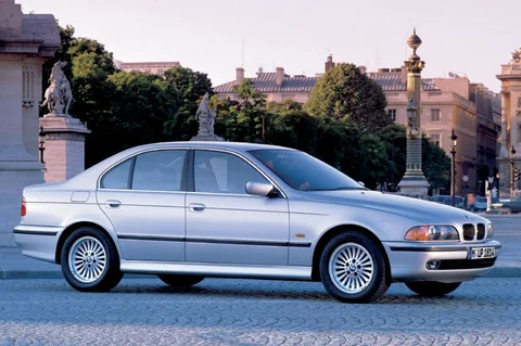 BMW 5er 525d 2000 view 2