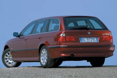 BMW Řada 5 540i touring 2000 view 6