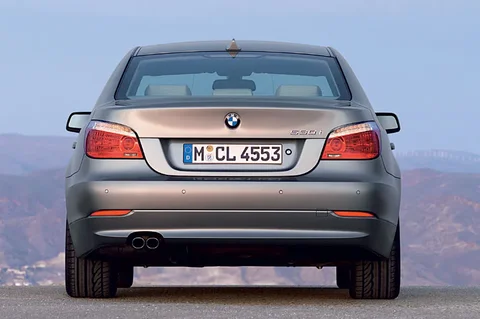 BMW 5er 535d Executive 2007 view 11