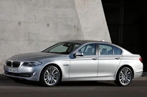 BMW 5-Series 2010 front view